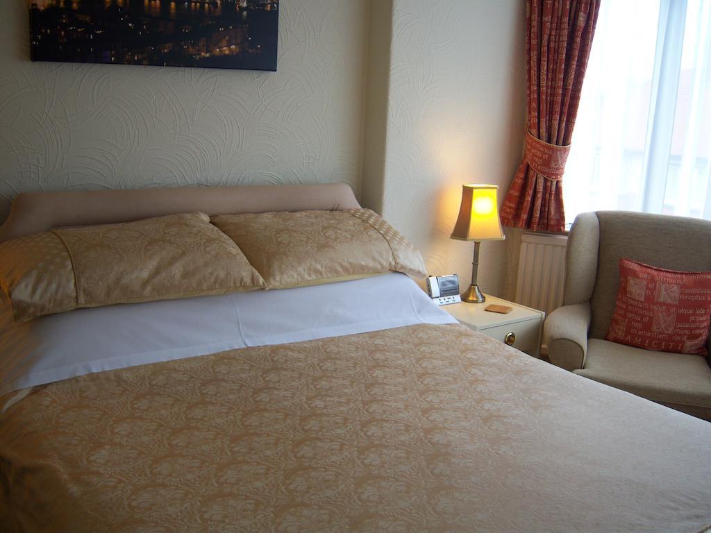 The Hillcrest Hotel Scarborough Szoba fotó